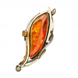 Brooch with Brown Diamonds and Amber